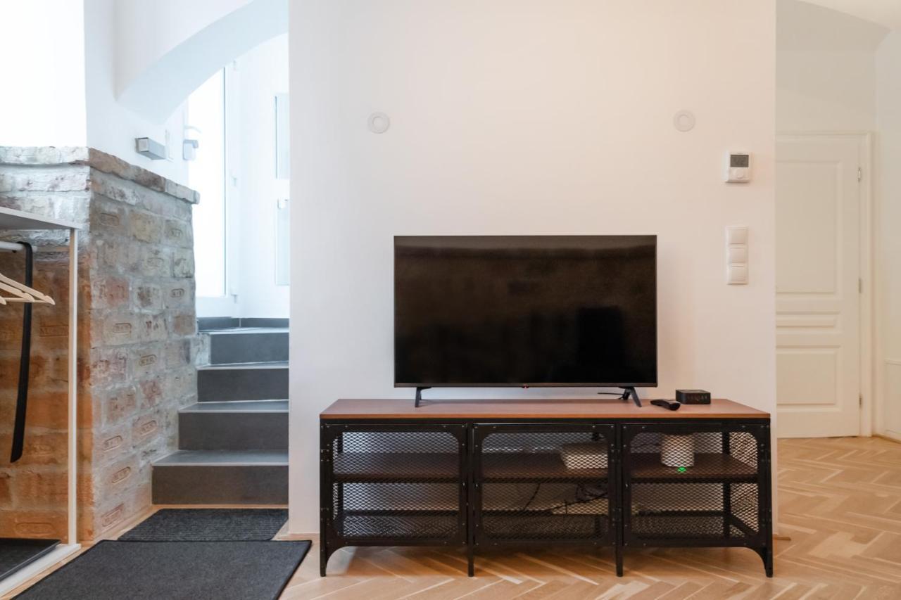 Der Fuchsbau - Neu, Kuschelig Und Zentral Im Gruenen Apartment Viena Exterior foto