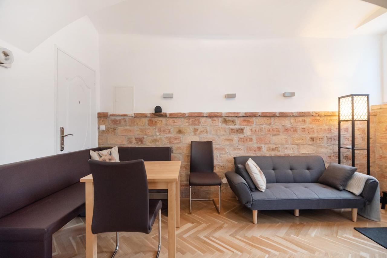 Der Fuchsbau - Neu, Kuschelig Und Zentral Im Gruenen Apartment Viena Exterior foto