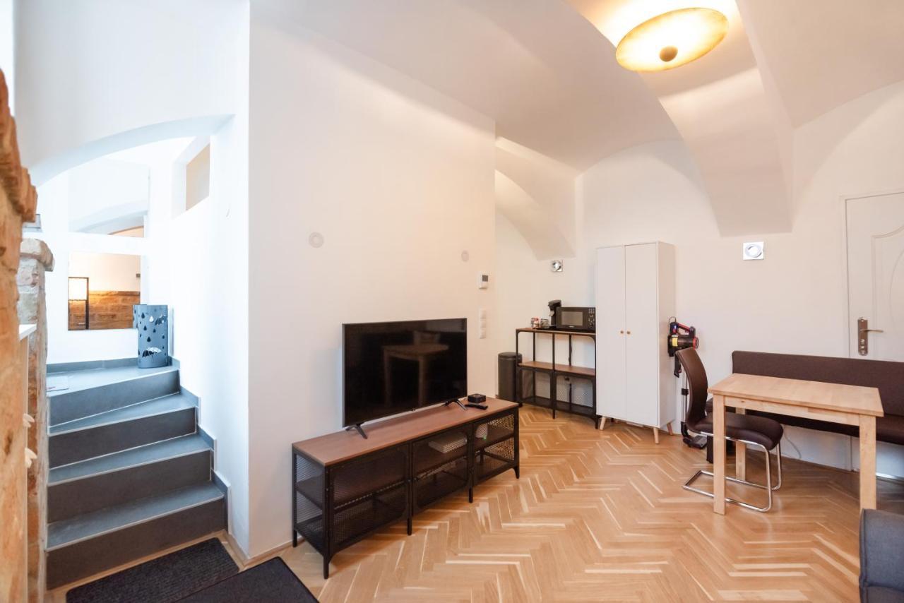 Der Fuchsbau - Neu, Kuschelig Und Zentral Im Gruenen Apartment Viena Exterior foto